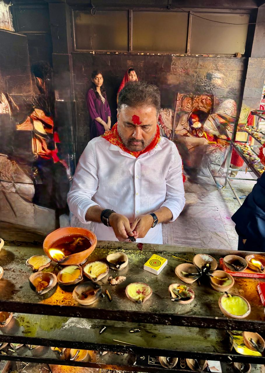 అస్సాంలోని కామాఖ్య దేవి ఆలయంలో రాజ్యసభ సభ్యులు సానా సతీష్ బాబు పూజలు